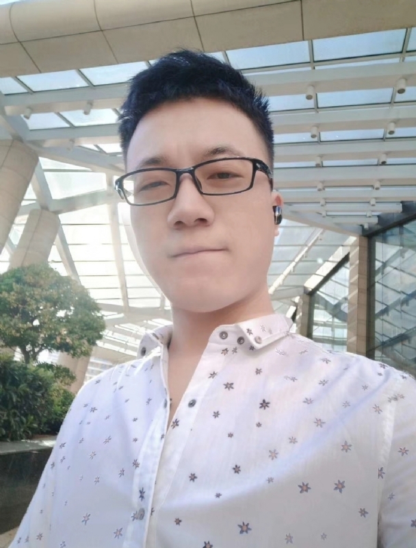 你是人间四月天的第一张照片--吕梁交友中心